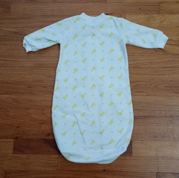 3/$10 🌟 Carter's White Baby Sleep Sack Blanket Yellow Duckies Ducks 0-9 Months - Picture 5 of 8
